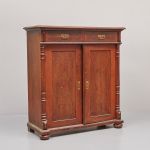 1045 8399 SIDEBOARD